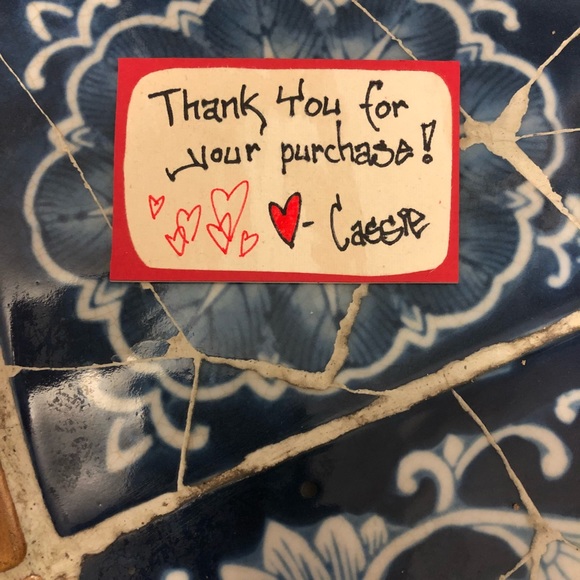 Meet your Posher, Cassandra - Picture 2 of 3